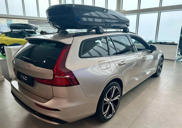 Volvo V60 cena 228500 przebieg: 5, rok produkcji 2024 z Szczecin małe 37
